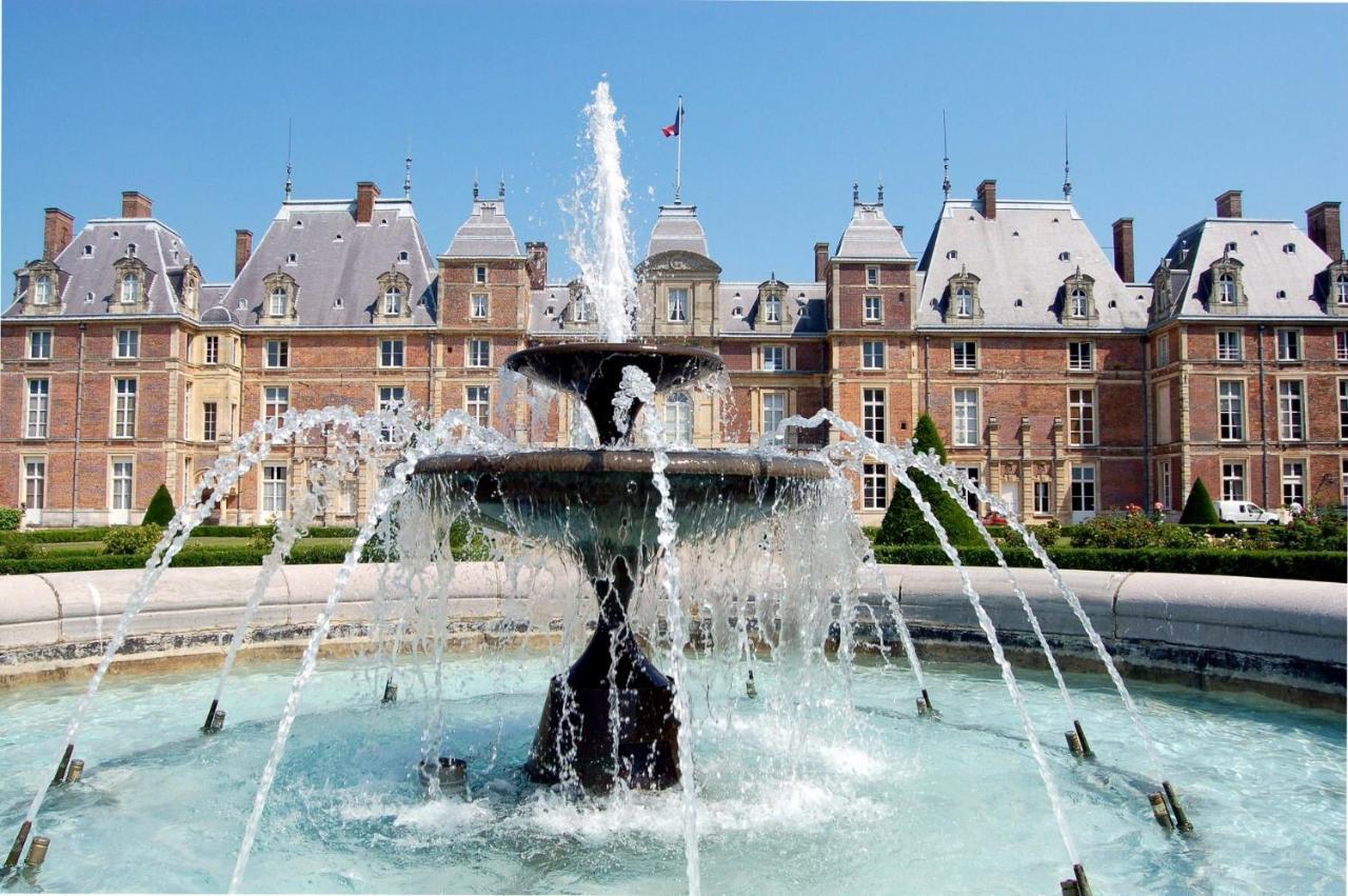 Idealement Situe "Le Studio" Les Locations Isahora Sont Aussi A 2 Pas Du Chateau D'Eu, Des Falaises Du Treport, De Mers Les Bains Et Aux Portes De La Baie De Somme Ε (Σεν Μαριτίμ) Εξωτερικό φωτογραφία