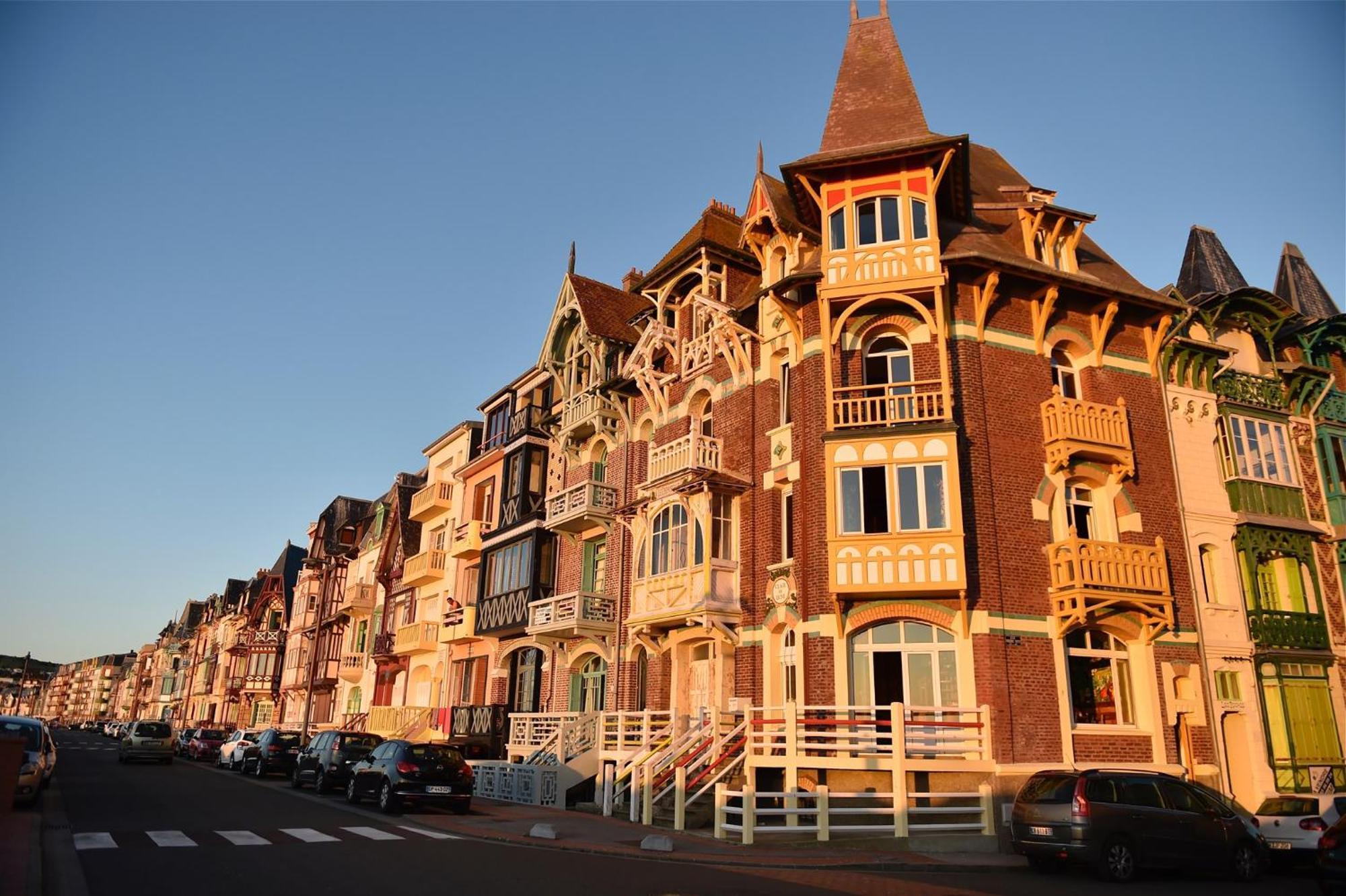 Idealement Situe "Le Studio" Les Locations Isahora Sont Aussi A 2 Pas Du Chateau D'Eu, Des Falaises Du Treport, De Mers Les Bains Et Aux Portes De La Baie De Somme Ε (Σεν Μαριτίμ) Εξωτερικό φωτογραφία