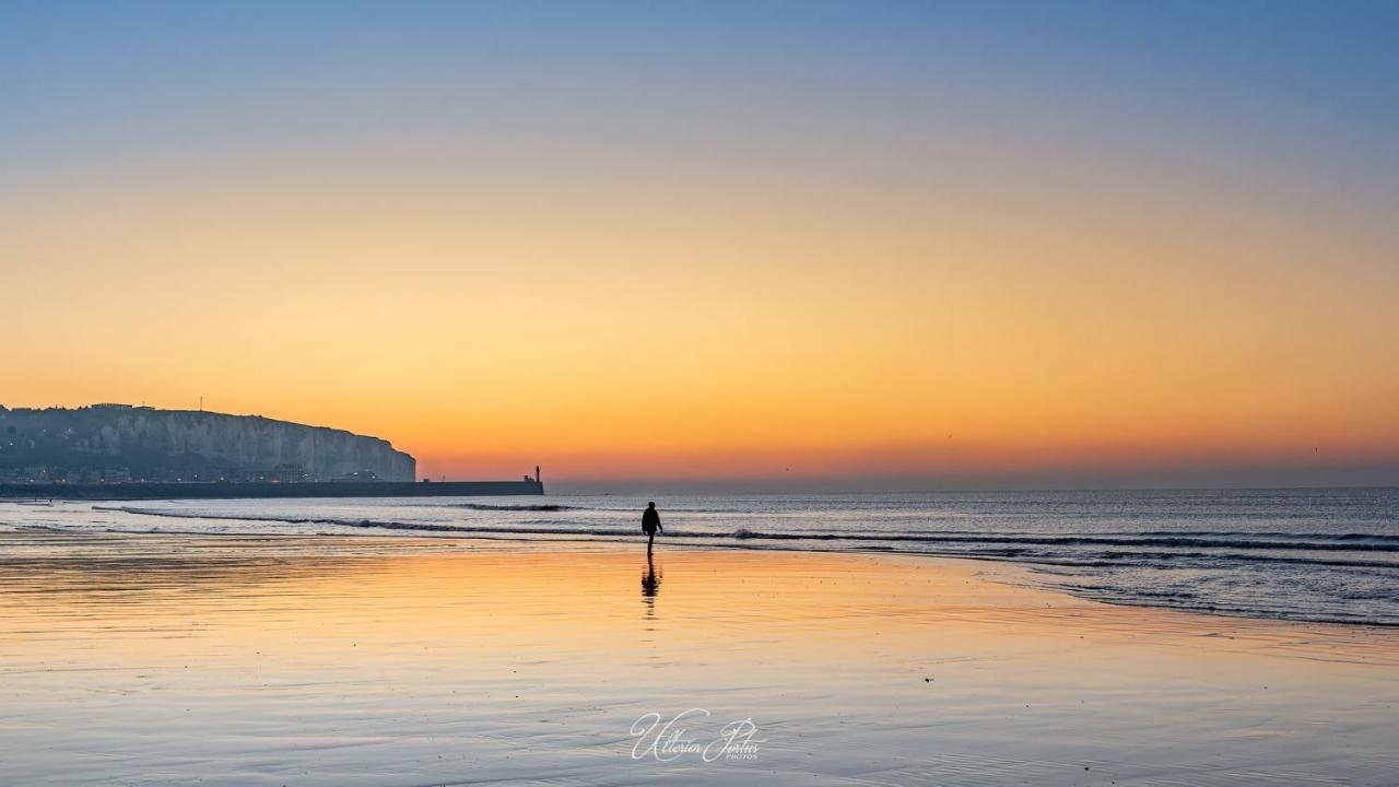 Idealement Situe "Le Studio" Les Locations Isahora Sont Aussi A 2 Pas Du Chateau D'Eu, Des Falaises Du Treport, De Mers Les Bains Et Aux Portes De La Baie De Somme Ε (Σεν Μαριτίμ) Εξωτερικό φωτογραφία